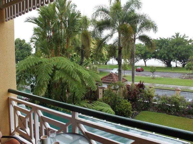 Waterfront Terraces Aparthotel Cairns Exterior photo